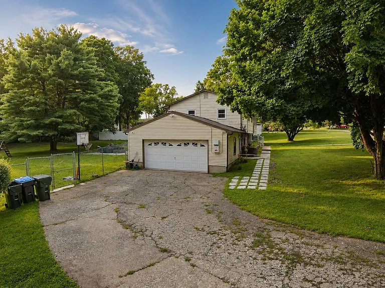 12 Dundee Cir — Photo 31