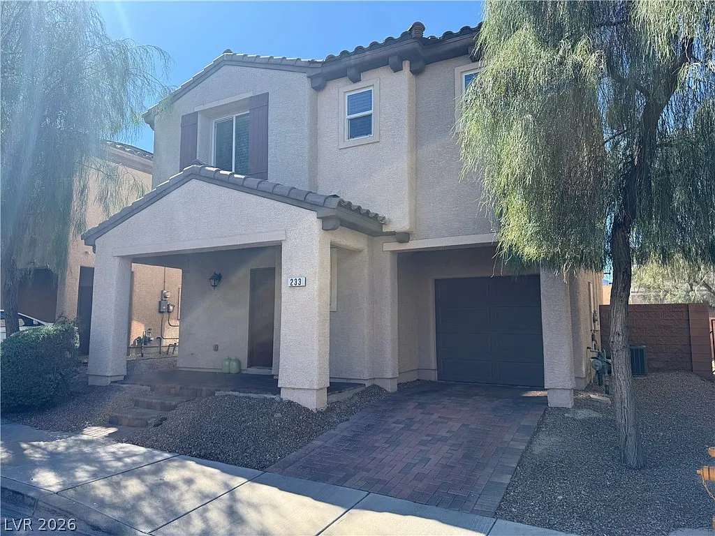 3 bed, 2.5 bath, 1480 sqft, $1,795 — Photo 2