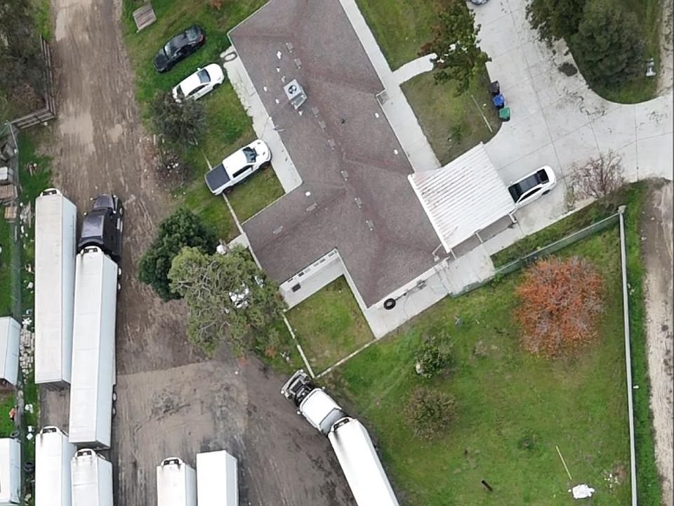 2nd image of 5942 S Cedar Ave