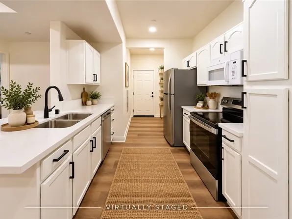 41410 Juniper St Unit 212, Murrieta, CA 92562