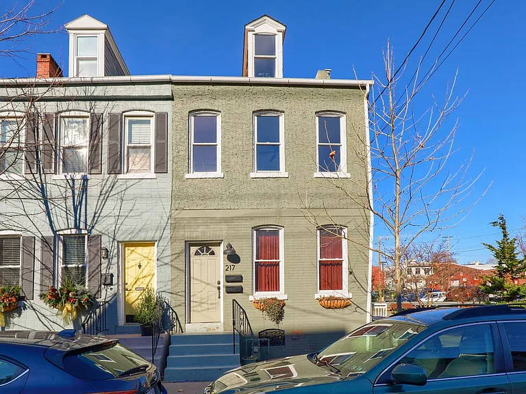 217 W Lemon St #1 — Photo 5