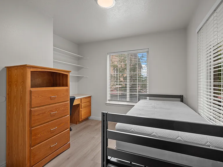 543 N University Ave #107 — Photo 19