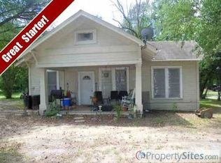 313 W Walnut St, Hallsville, TX 75650