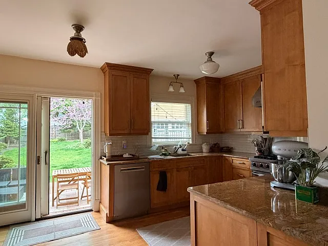 52 Hillsdale Rd — Photo 12