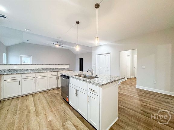 5th image of 149 Boundary Hall Way