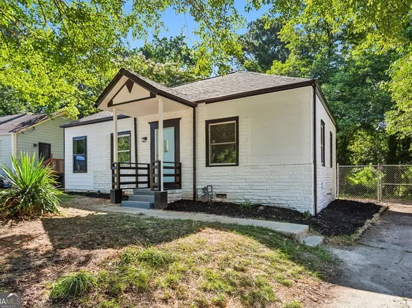 2676 Baker Ridge Dr NW, Atlanta, GA 30318