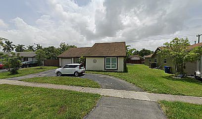 2nd image of 11856 NW 35th St