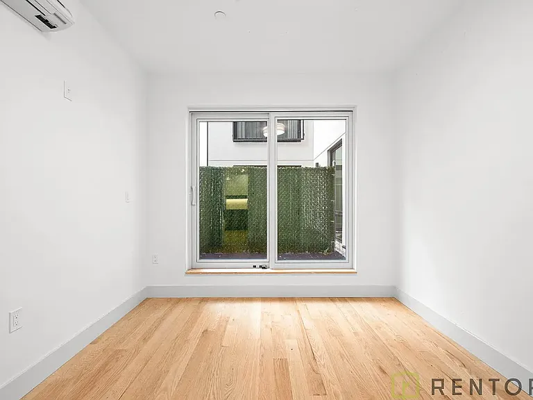 319 Lenox Rd #3C — Photo 3