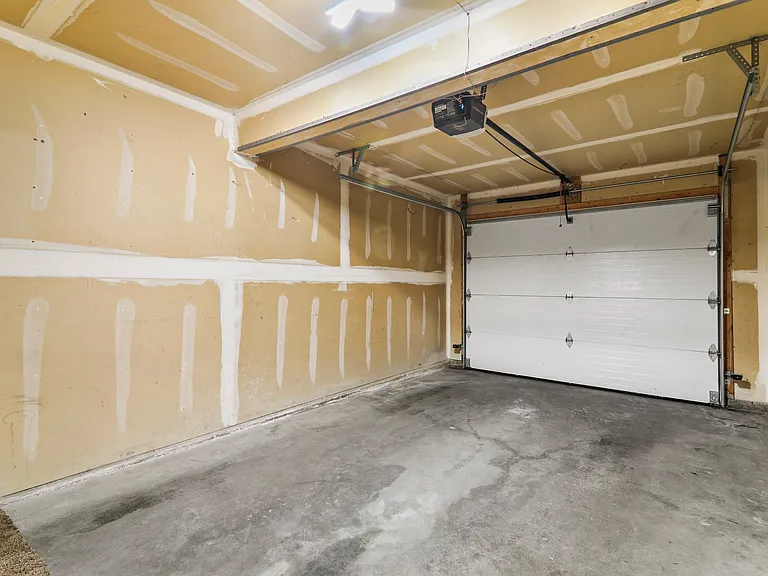 600 S Main St #4 — Photo 10