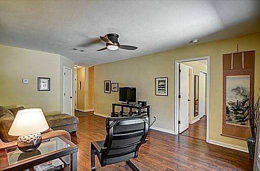 2nd image of 15235 Faircrest Dr