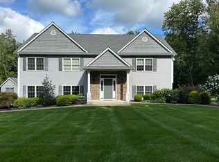 50 Breckenridge Rd, Mahopac, NY 10541