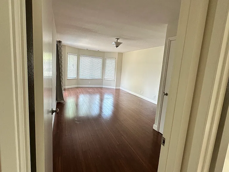 6201 Paso Los Cerritos — Photo 24