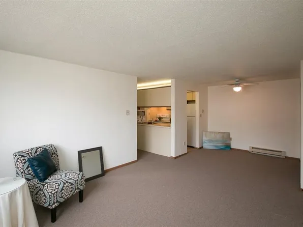 812 Benton Dr, Iowa City, IA