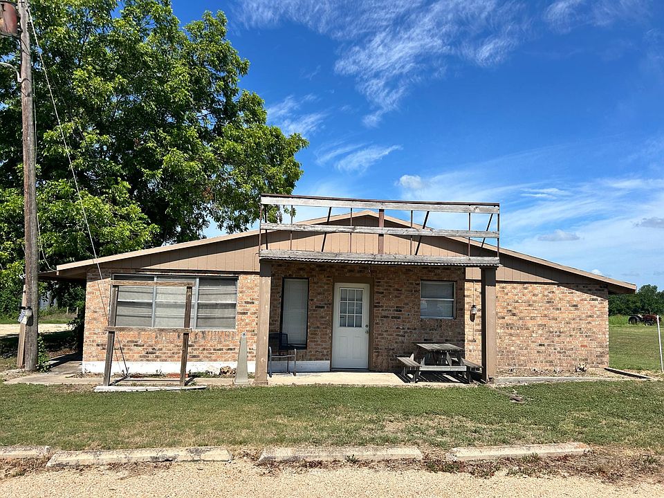 1902 N Highway 95, Little River Academy, TX 76554 | Zillow