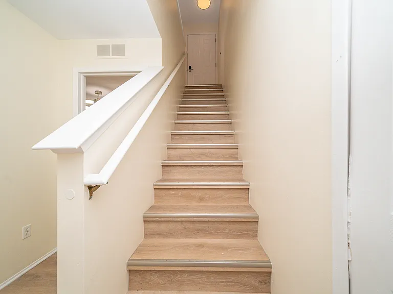 23221 Cornerstone Village Dr — Photo 10