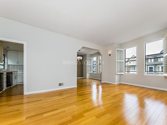 3rd image of 2769 Pine St