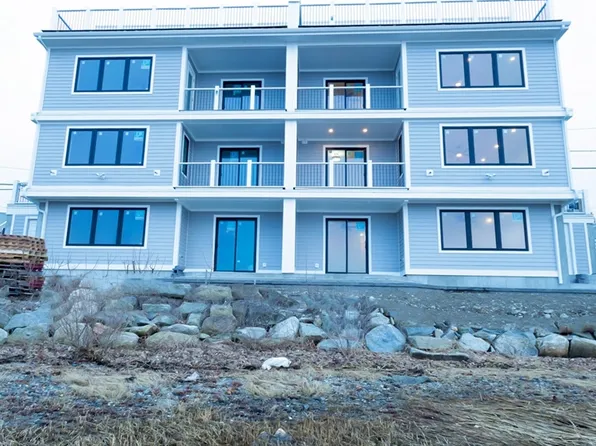 121 Bay St #A, Hull, MA 02045