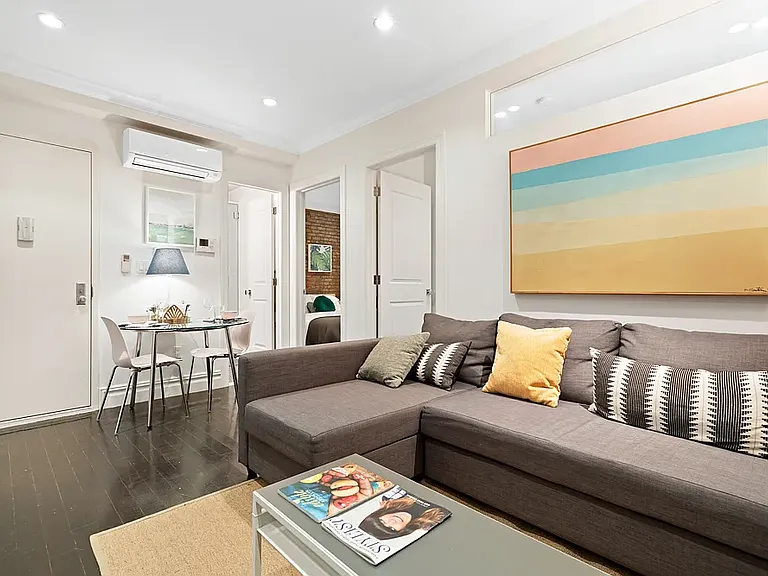 412 W 36th St #2B — Photo 2