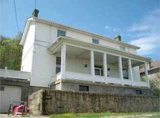 3152 Louisa St, Catlettsburg, KY 41129