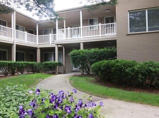 475 S Adams Rd APT 12-1, Birmingham, MI