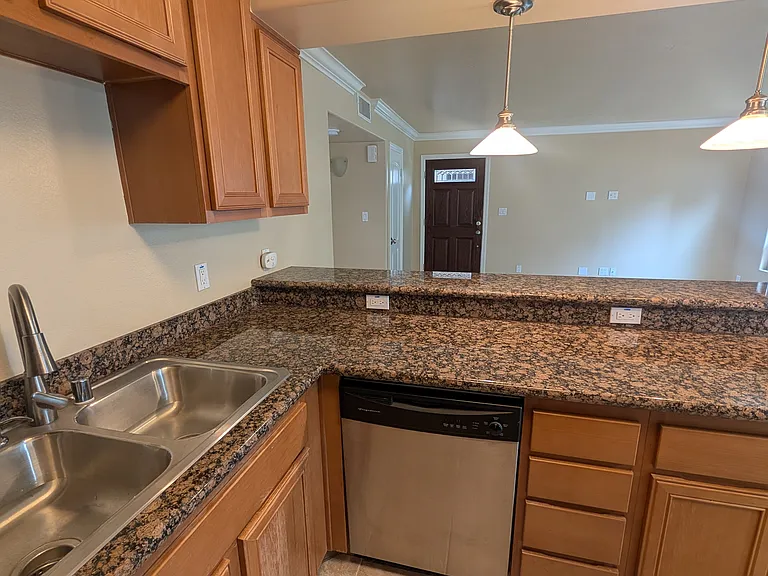3700 Q St #115 — Photo 7