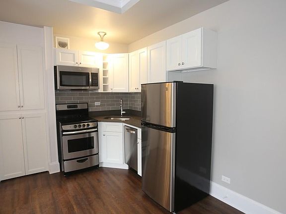 4th image of 817 W Lakeside Ave