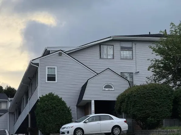 444 Woodward Rd APT 4, North Providence, RI 02904