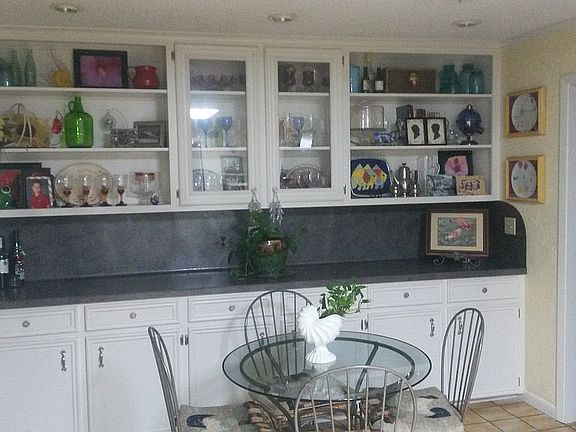 Kitchen/Buffet/Dining