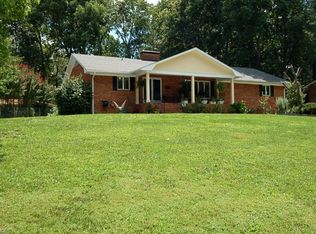 705 Willowmoore Ave, Thomasville, NC 27360