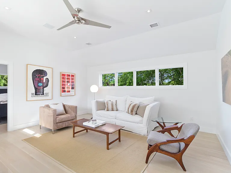 33 Osborne Ln — Photo 8