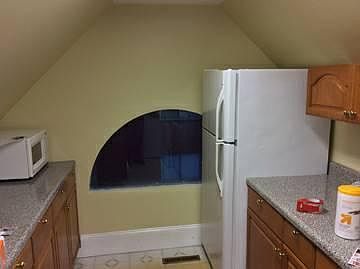 2nd image of 4 Winsor Ave APT 3
