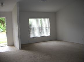 4th image of 849 W Deacon Pl