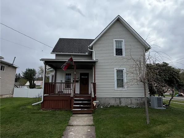 21 Spruce St, Canisteo, NY 14823