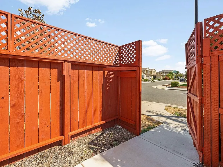 4169 Southampton St #8 — Photo 3