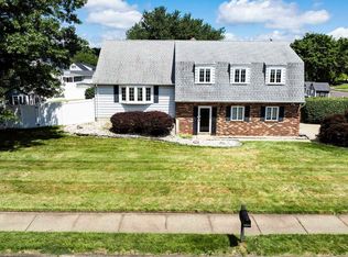 33 Abbott Rd, Hamilton, NJ 08690