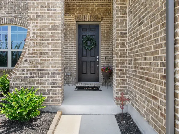 5320 Waterview Ct, Fort Worth, TX 76137