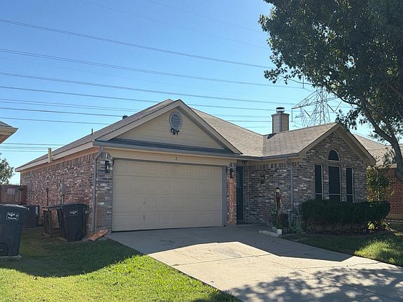 3rd image of 736 Nelson Pl