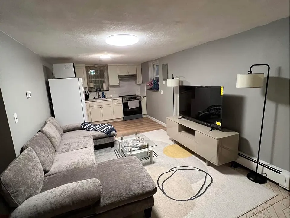 25 Duval St #2B