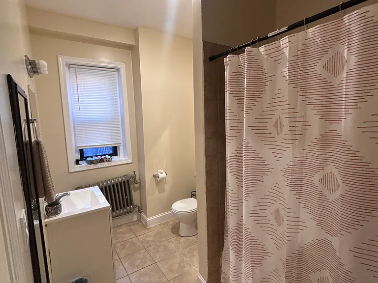 252 Warren St #3 — Photo 6