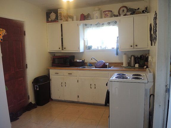 3rd image of 1117 E Lovett St