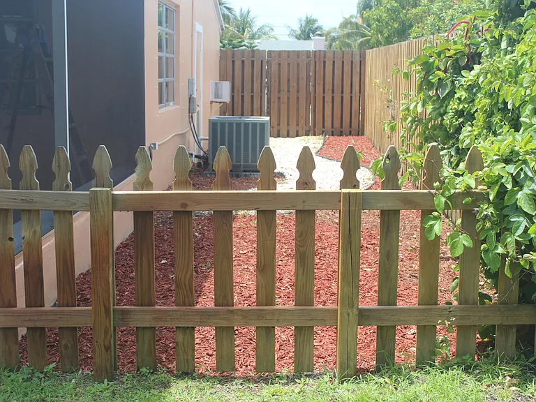 1428 SW 1st Ave — Photo 8