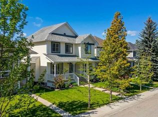 33 E Tuscany Valley Vw NW, Calgary, AB T3L 2A5