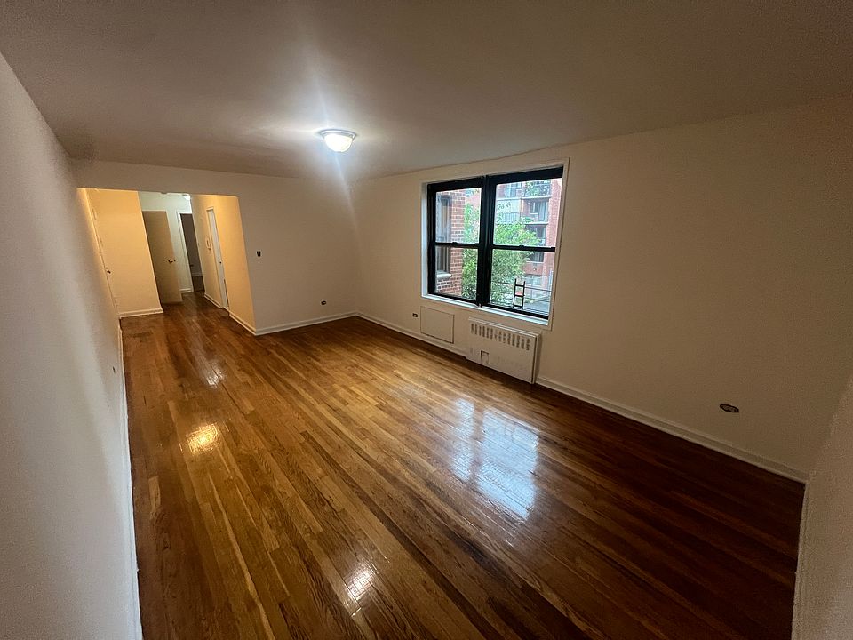 1st image of 14435 35th Ave #2D