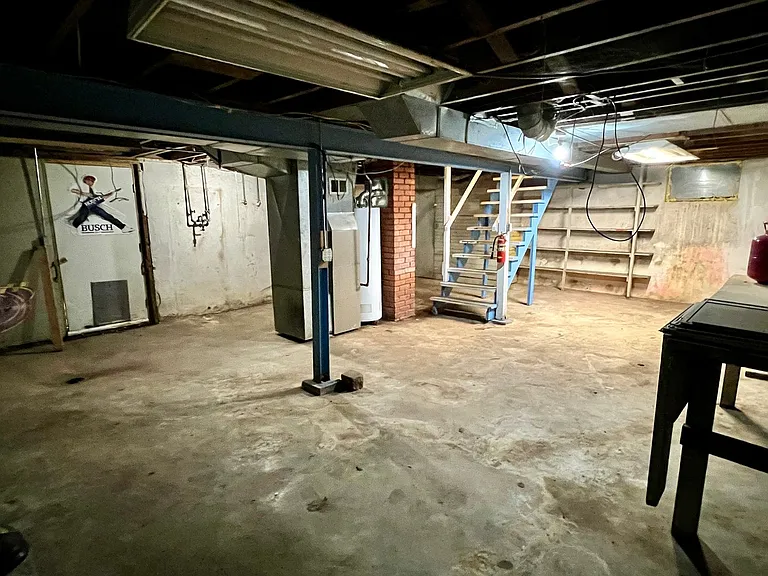 2304 S Hall Rd — Photo 11