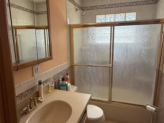 5th image of 1612 N Gardiner Drive
