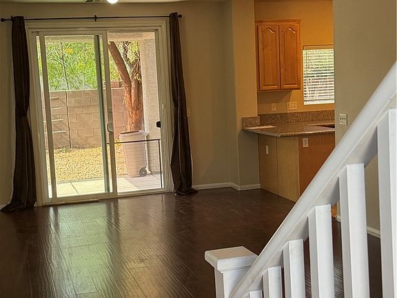 2nd image of 10580 Calico Pines Ave