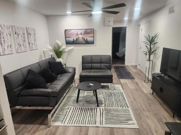 1428 Gulf To Bay Blvd Ste B, Clearwater, FL 33755