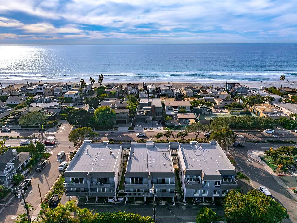 2721 Camino Del Mar #19
