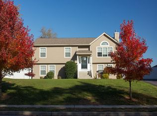 59 Havemeyer Ln, Commack, NY 11725