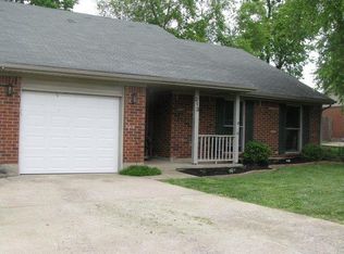 213 Chestnut Ln, Versailles, KY 40383